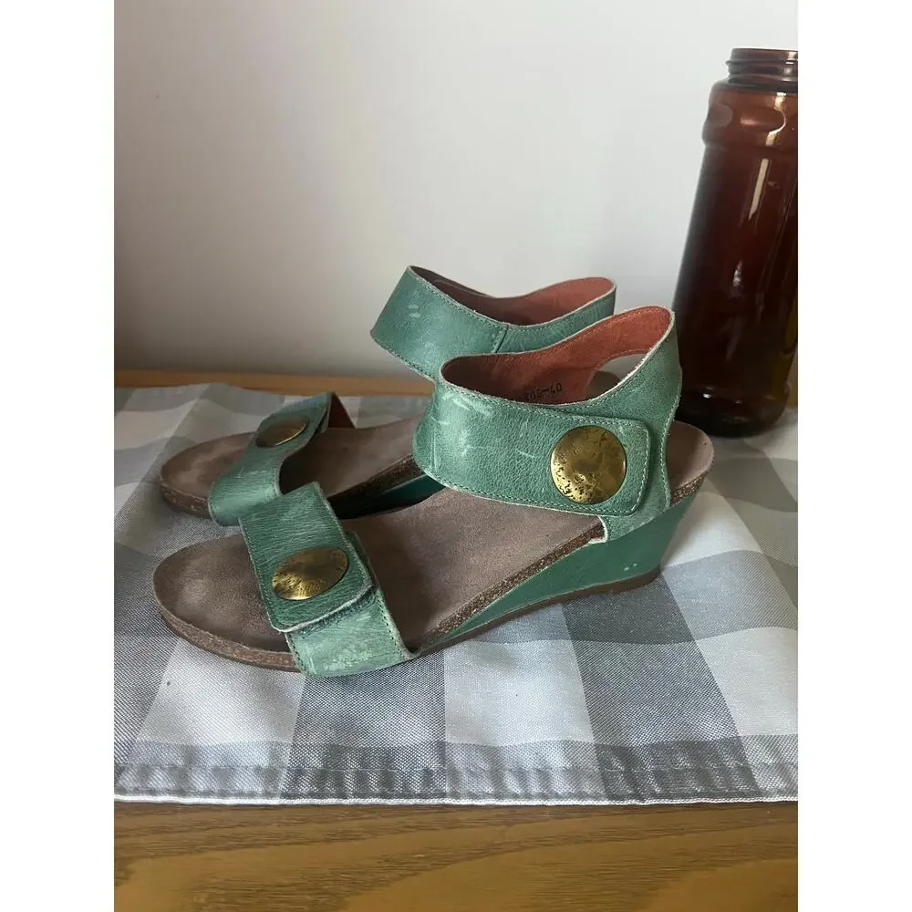 Taos Carousel Sage Green Leather Wedge Sandals Brass Button Comfort Shoes 40 US9